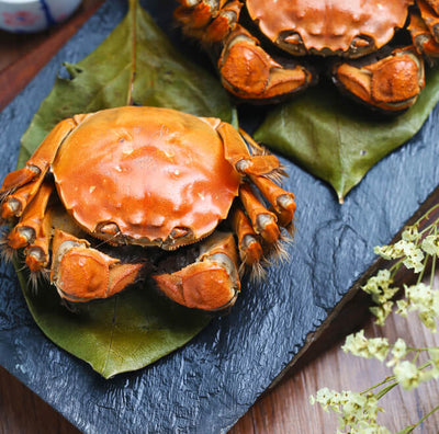 HAIRY CRAB TRADITIONALLY STEAMED WITH TEA LEAVES