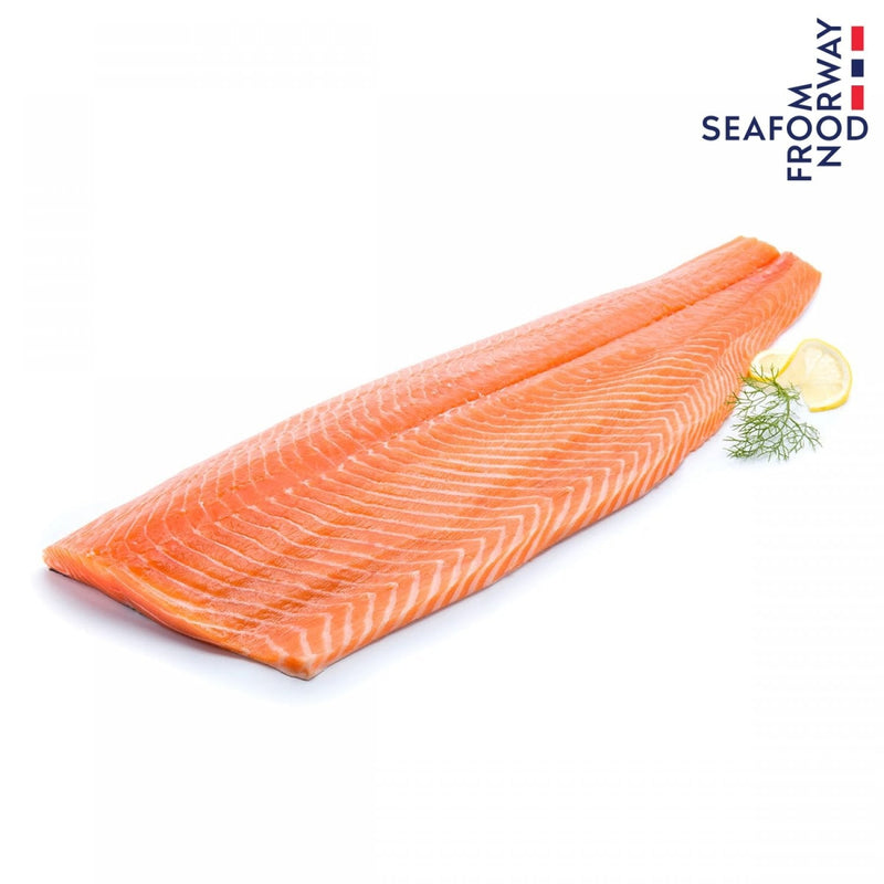 ปลาแซลมอน นอร์เวย์ สด แล่  fresh Norwegian salmon fillet